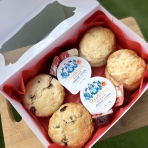 cake-shop-rotherham-tea-scone-box